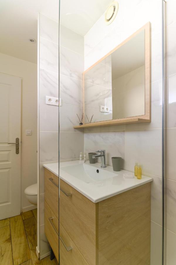 Select'Sohome - Appartement Renove Au Coeur Du Centre-Ville Du Lavandou - A Proximite Des Plages Et Commerces - Gaia Le Lavandou Exteriör bild